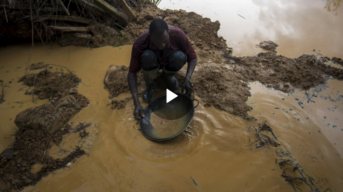 Ghana: Illegal gold mining threatens water supplies